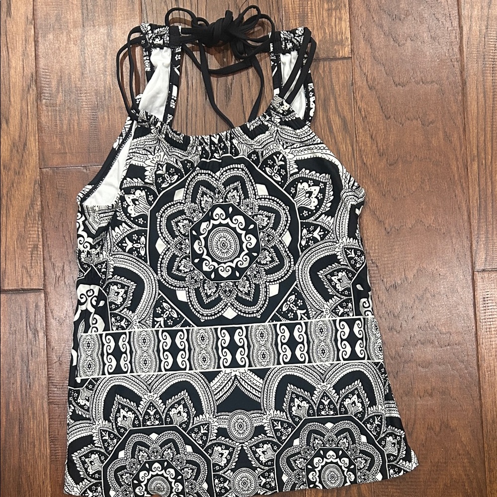 Jantzen Black and White Printed Halter Tank Top